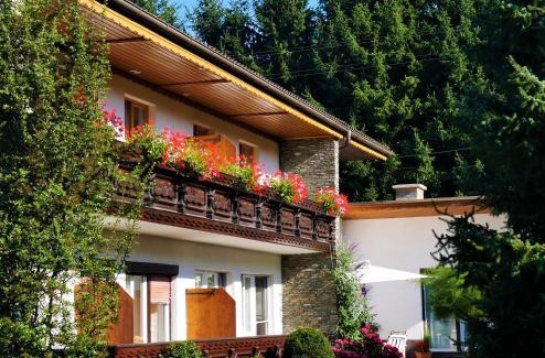 Poertschach am Woerthersee House | Pension Kitty