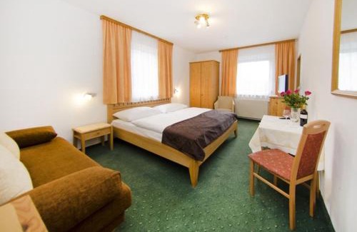 Pressbaum House | Pension Parzer Pressbaum bei Wien