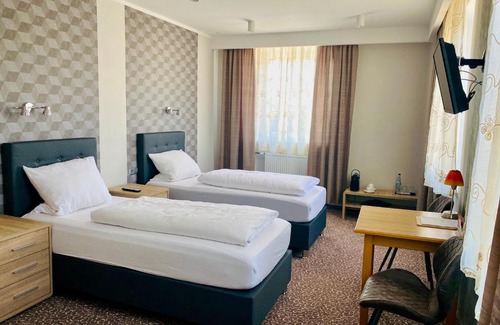Schrobenhausen House | Pension Piatto d´Oro
