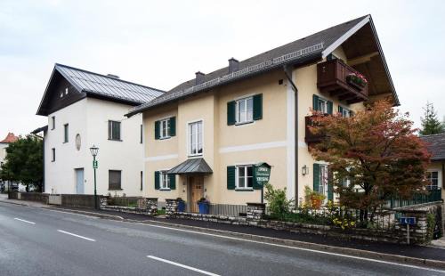 Anif House | Pension Schiessling
