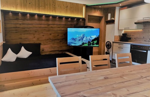 Fuegen Apartment | Pension Sonderbichlhof - Durjoch