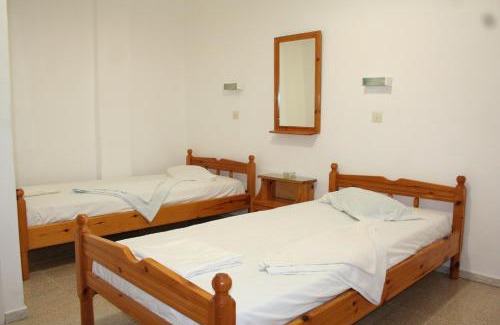 Agios Georgios House | Pension St.George Rooms & Studios