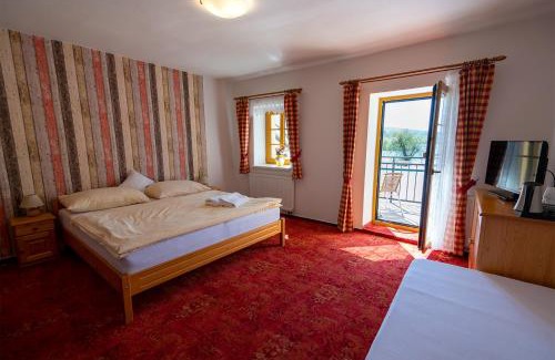 Frymburk House | Pension U Kostela