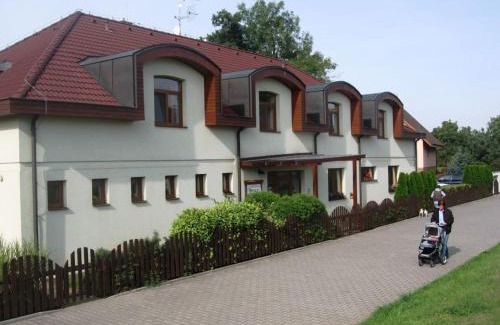 Hradec Kralove House | Pension U Labe