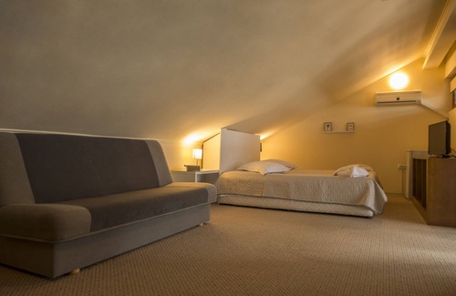 Bestepe House | Pensiunea 4 Salcii