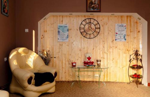 Novaci House | Pensiunea Anais