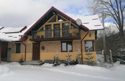 Ciumarna House | Pensiunea Casa Fierarul din Bucovina