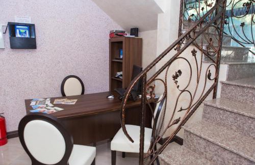 Botosani House | Pensiunea Dallas