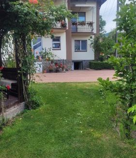 Oestii Paminteni House | Pensiunea Diana