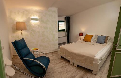 Ciolpani Villa | Pensiunea Floarea Soarelui, Piscu