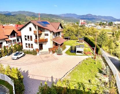 Pojorita House | Pensiunea Ioana