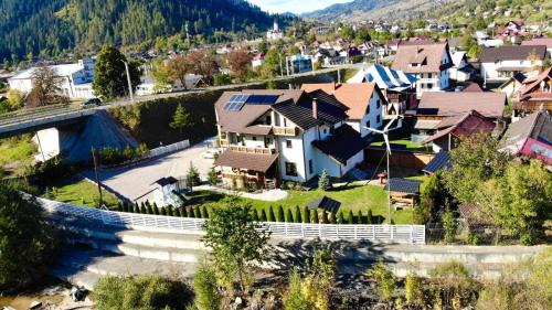 Pojorita House | Pensiunea Ioana