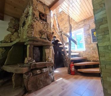 Tarcau House | Pensiunea Poiana Cerbului