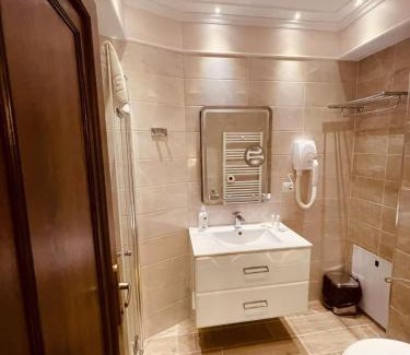 Tecuci House | Pensiunea Romeo Tecuci