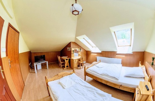 Straconka House | Pensjonat Karczma Beskidzka