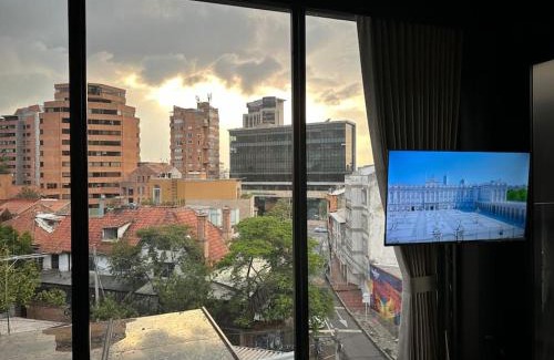 Financial District Apartment | Pent-house with great views and terrace