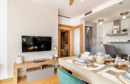 Cornella de Llobregat Apartment | Penthouse with Private Terrace & Pool Access