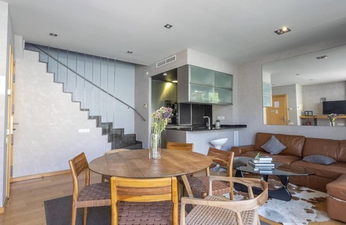la Vila de Gracia Apartment | Penthouse 2 rooms 6 pax with Pool and Terrace Sagrada Familia Free WiFi