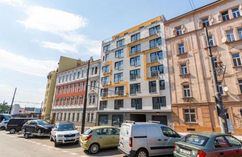 Palmovka Apartment | Penthouse # 81 with panoramic city view in Elite Rezidence with free parking