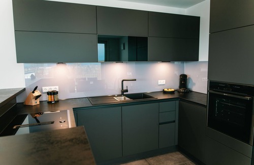 Waggershausen Condo | Penthouse apartment, panoramic view of the Alps, large roof terrace, high-quality furnishings