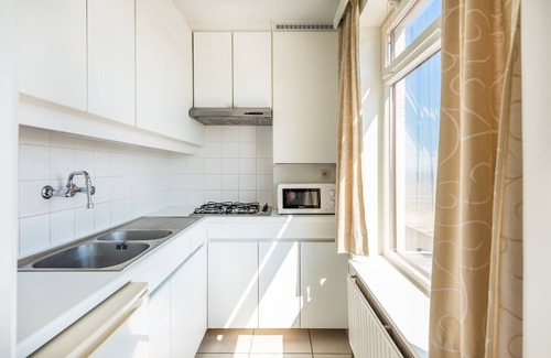 Koksijde-Bad Apartment | Penthouse by the Sea with Stunning Views