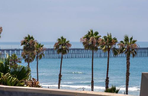 Townsite House | Penthouse Condo w/Panoramic Ocean Views at Beach Resort