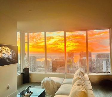 Civic Core Apartment | Penthouse High-Rise Ocean & City Views