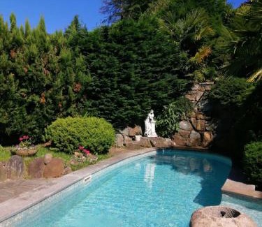 Castagnea Villa | Penthouse in the green with private pool and garden