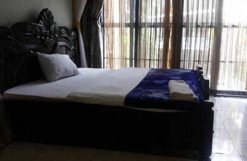 Moyo Hotel | Penthouse Inn