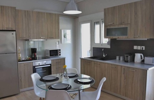 Attiki Apartment | Penthouse lux flat with 2 bd next to larissis