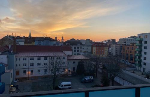 Old Town Plzen Apartment | Penthouse mit Balkon in zentraler Lage in Pilsen