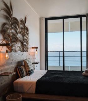 Santiago Apartment | Penthouse Ocean View Sesimbra - parking @center