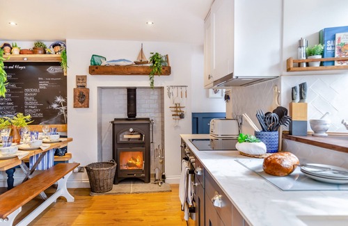 Kingsand Cottage | PENTREATH, pet friendly, character holiday cottage in Kingsand