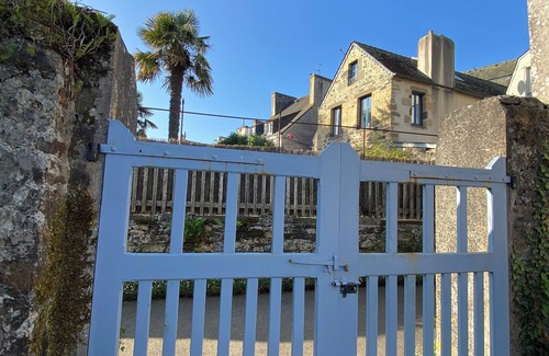 Le Faou Apartment | Penty in a village full of character