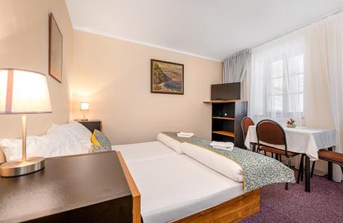Zlata Koruna House | Penzion a kemp Koruna