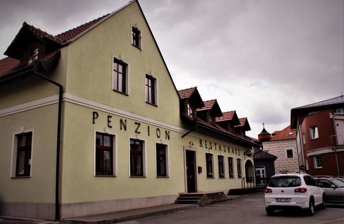 Ledec nad Sazavou House | Penzion a restaurace U ŘEKY