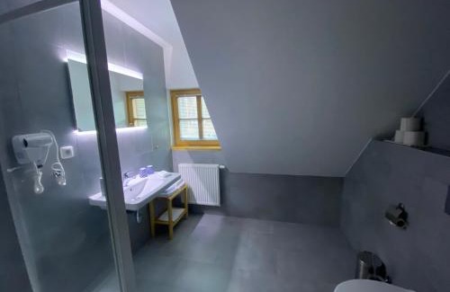 Reka House | Penzion a restaurace Grunt