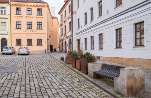 Hradec Kralove Hotel | Penzion Amátka