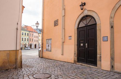 Hradec Kralove Hotel | Penzion Amátka