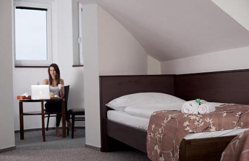 Zlin House | Penzion Dobré Hnízdo