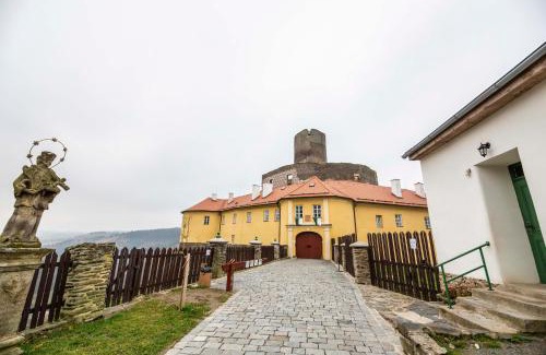 Manova Lhota House | Penzion hradu Svojanov