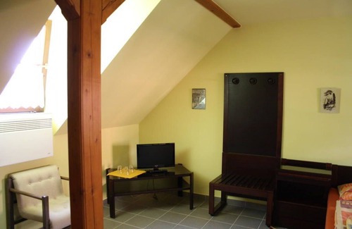 Nove Hrady House | Penzion Kamínek