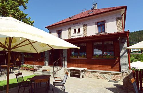 Karlstejn House | Penzion Karlštejn