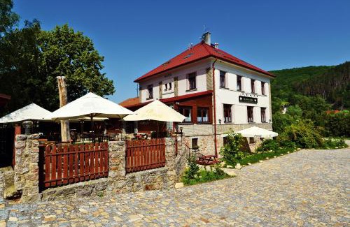 Karlstejn House | Penzion Karlštejn