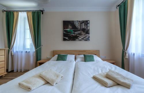 Benesov nad Cernou House | Penzion Pod Krásnou horou
