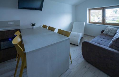 Pluhuv Zdar House | Penzion Tera u zámku Červená Lhota