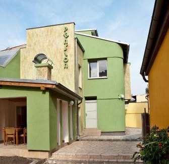 Nymburk House | Penzion U Vinotéky