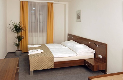 Rychnov nad Kneznou House | Penzion U Zvonu