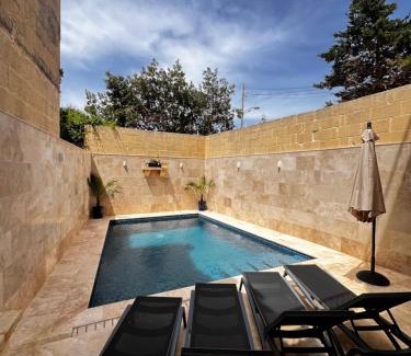 Xaghra House | Peonja Suite