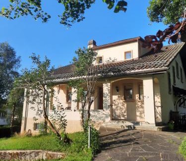 La Chaux-de-Fonds Bed & Breakfast | Pepper House